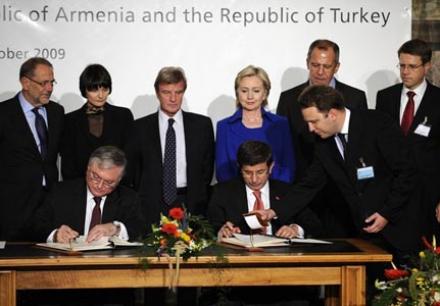 Турция нормализует отношения с Арменией