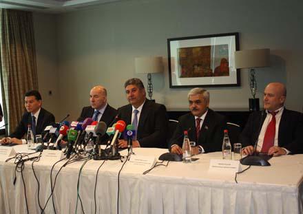 ФИДЕ подписала контракт в Азербайджане