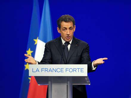 Саркози подает на интернет-СМИ в суд
