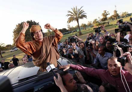 Каддафи не сдается
