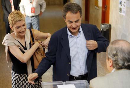 Социалисты Испании проиграли региональные выборы