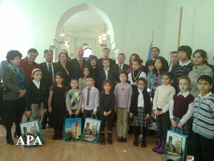 Дети дипломатов познают Азербайджан