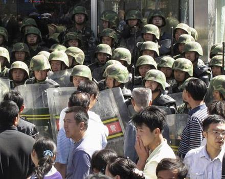 В уйгурском районе Китая вновь вспыхнули беспорядки
