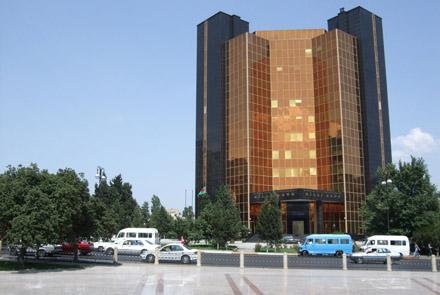 Опасные тенденции в банковском секторе Азербайджана