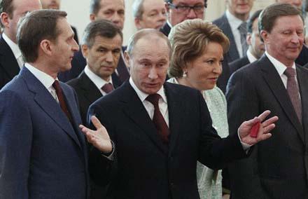 Путин объявил об уходе с поста председателя "Единой России"