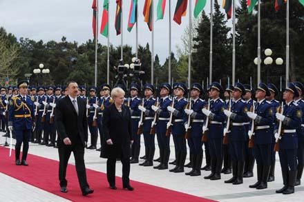 В Баку прибыла президент Литвы
