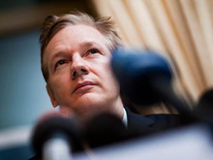 Основателю WikiLeaks по-прежнему грозит арест