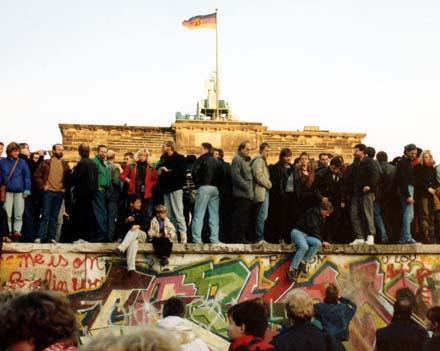 Спустя двадцать лет после падения Берлинской стены