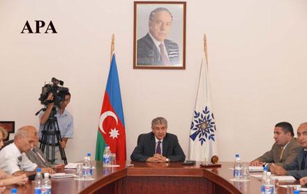Партия "Ени Азербайджан" наградила представителей СМИ