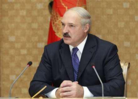 Лукашенко пригрозил закрыть границы