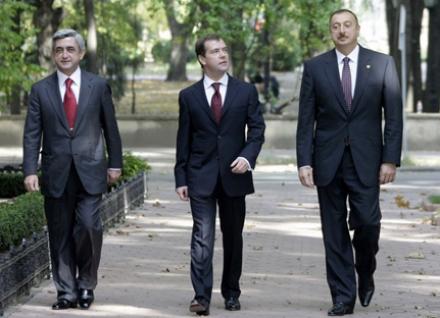 Встреча состоялась при плохой погоде