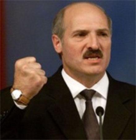 Лукашенко посоветовал Западу "не отбрыкиваться"