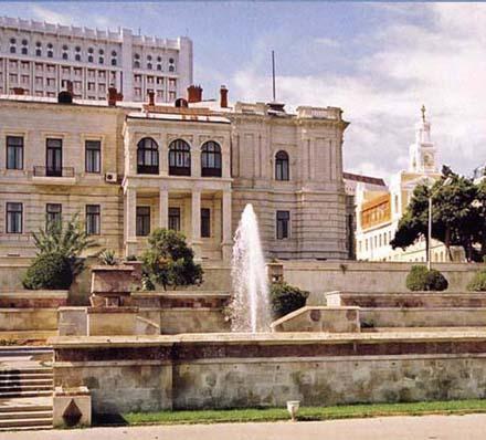 Выставка современного искусства