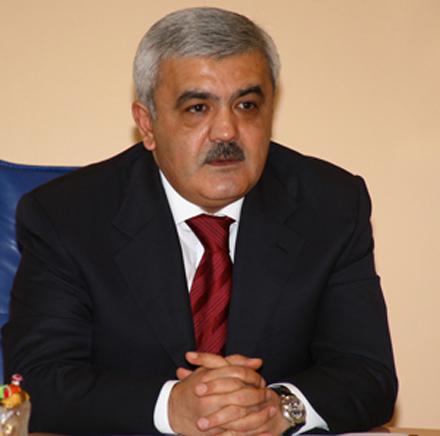 "Не надо кричать "отставка",