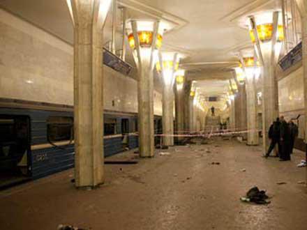 Кто стоит за взрывом в минском метро?