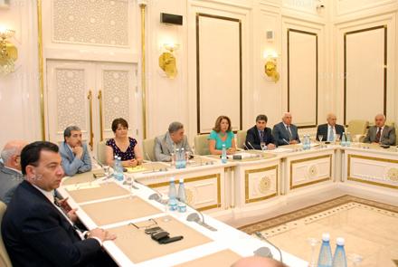 Парламент отчитался