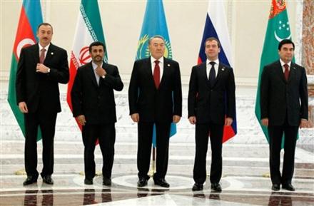 "Мы сами с усами"