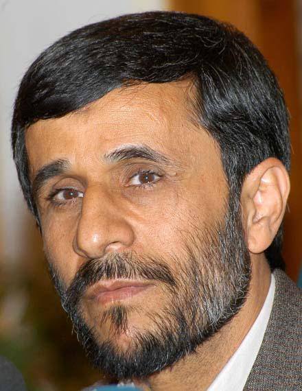 Позиции Ахмадинежада слабеют