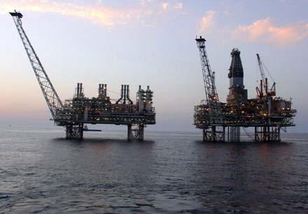 Азербайджан продолжает делать ставку на нефтяной сектор