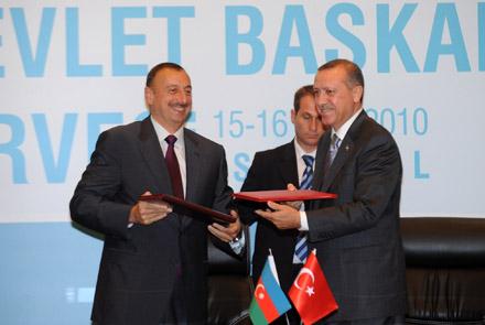 Эрдоган и Алиев обменялись любезностями